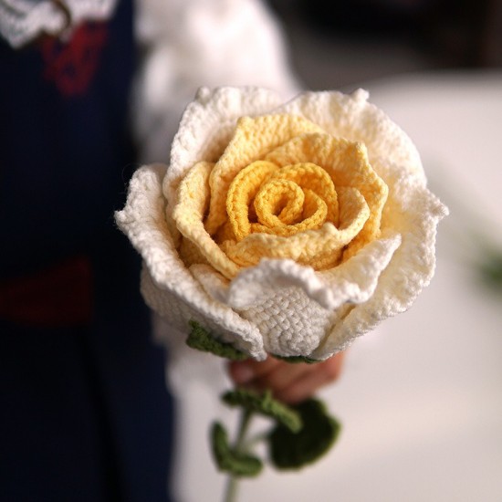 Artificial Large Red Thai Rose Crochet Flower Bouquet for Valentine's Day